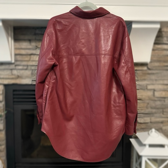 Wilfred The Ganna Shirt Jacket, from Aritzia. Size Medium. - Picture 2 of 3